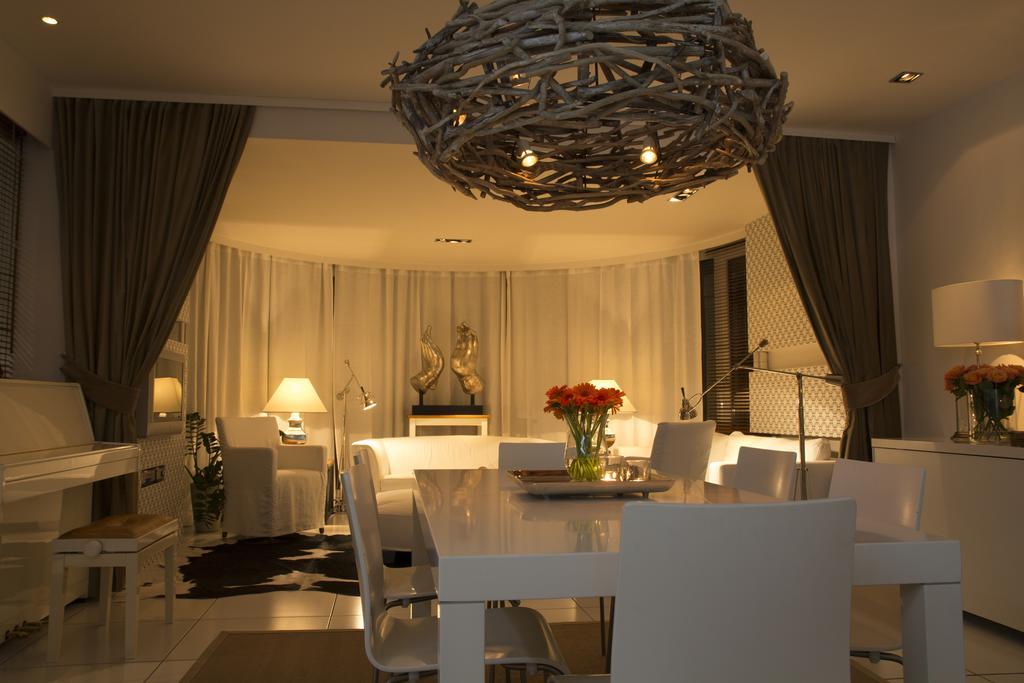 Pavi Apts Ljubljana - Private Rooftop Swimming Pool Room photo
